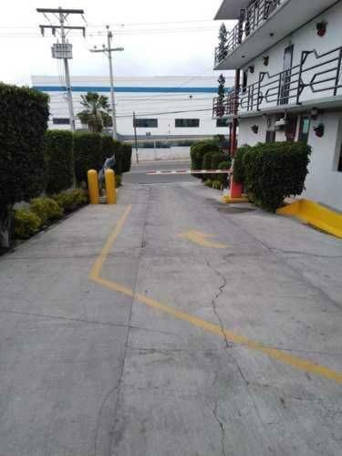 Hotel Descanso Inn Тихуана Екстериор снимка